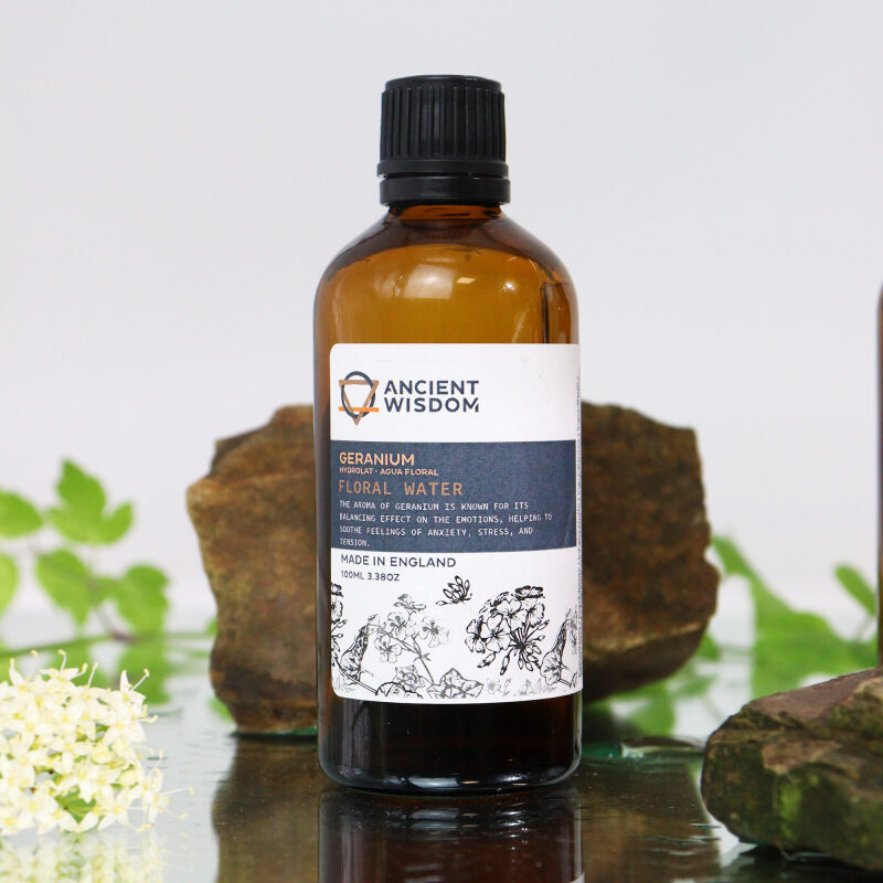 Hidrolat de Mușcată Pur, 100 ml – Tonic Facial Revitalizant, Echilibru și Strălucire