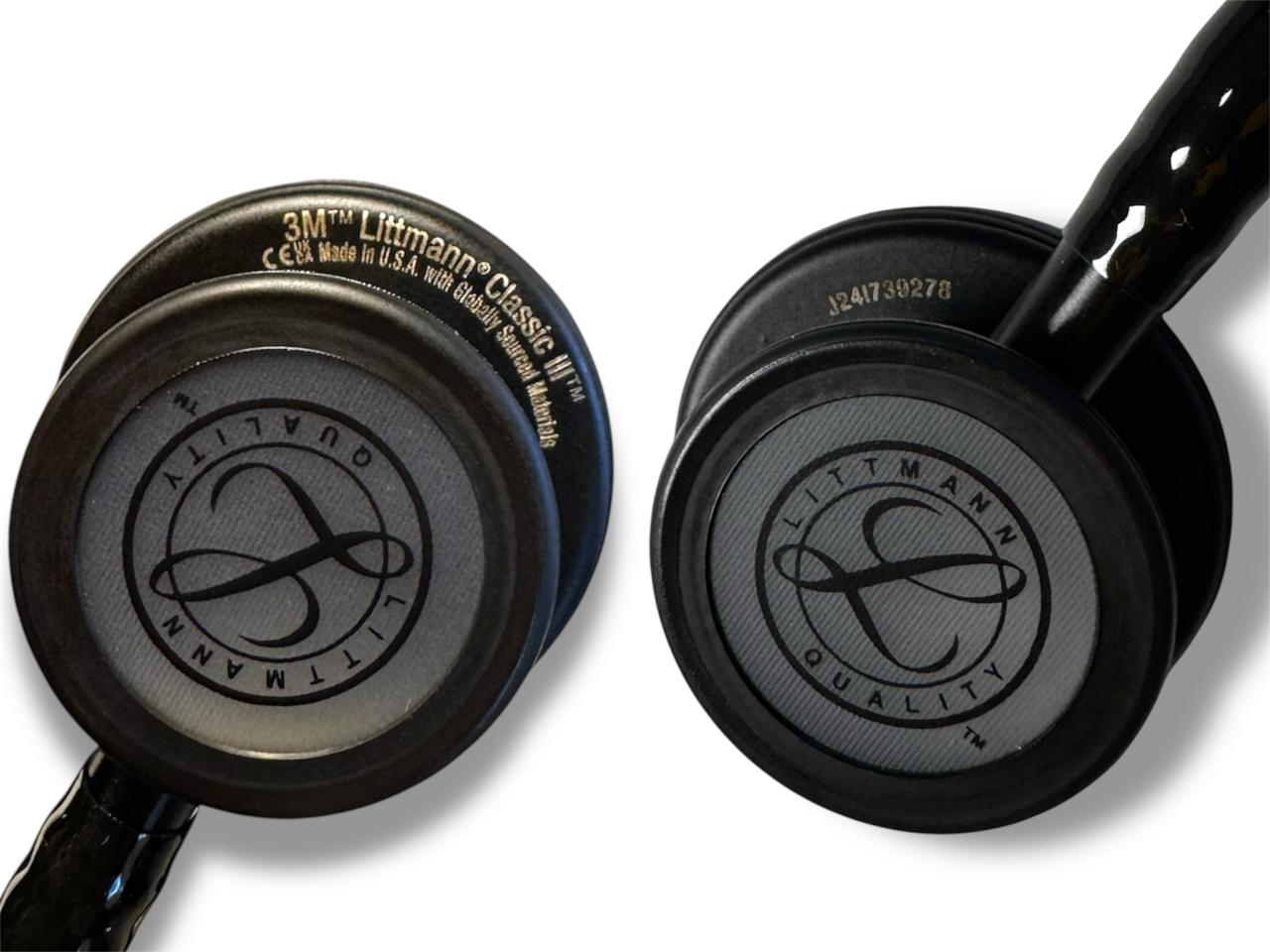 Capsulă Littmann Classic III Număr de serie unic și marcă gravate pe capsulă Littmann Classic III